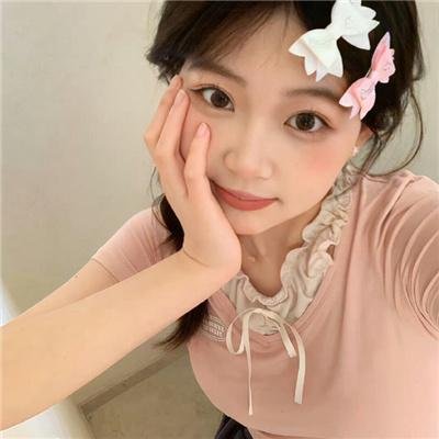 港口的日本姑娘